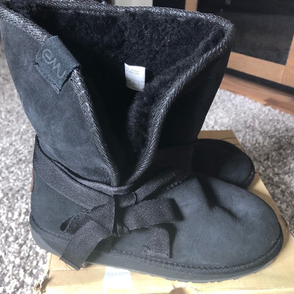 Emu Shoes - Emu suede boots